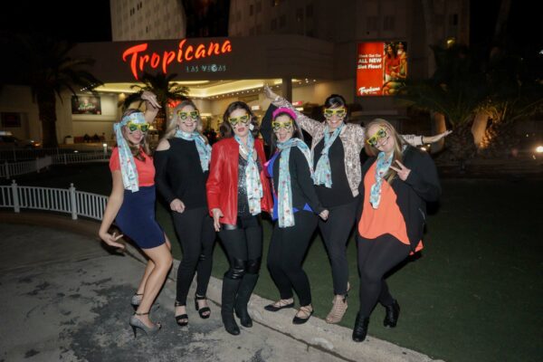 FOREVER 21 PHOTO TOUR